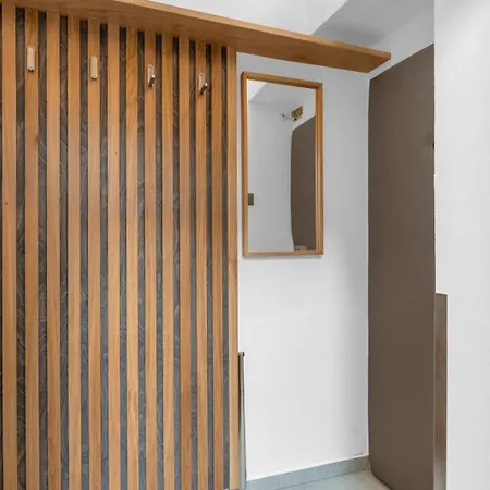 Lil Apartmán *